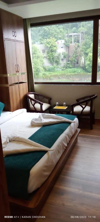 Hotel & Hostel Vimal Ganga Rishīkesh Zewnętrze zdjęcie
